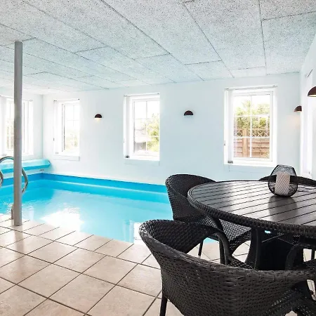 Six-bedroom Holiday In 1 Сasa de vacaciones Blåvand