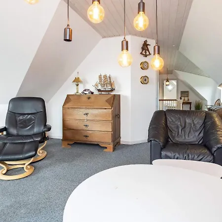 Six-bedroom Holiday In 1 Blåvand