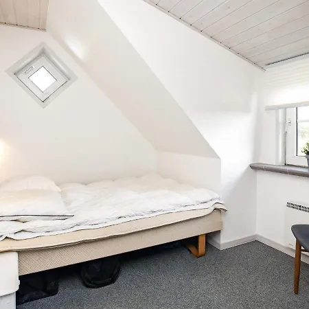 Six-bedroom Holiday In 1 * Blåvand